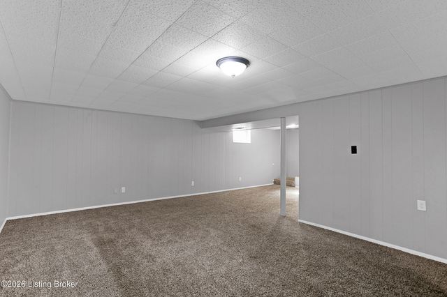 1906 Herr Ln, Louisville, KY 40222