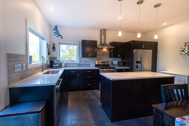 560 Christopher Way, Bozeman, MT 59718