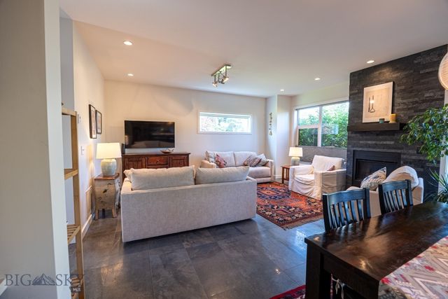 560 Christopher Way, Bozeman, MT 59718