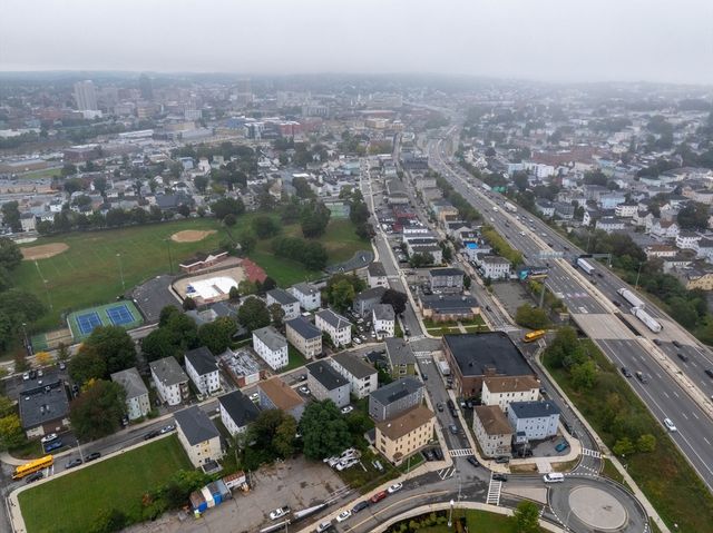 2 Olde Millbury St, Worcester, MA 01610