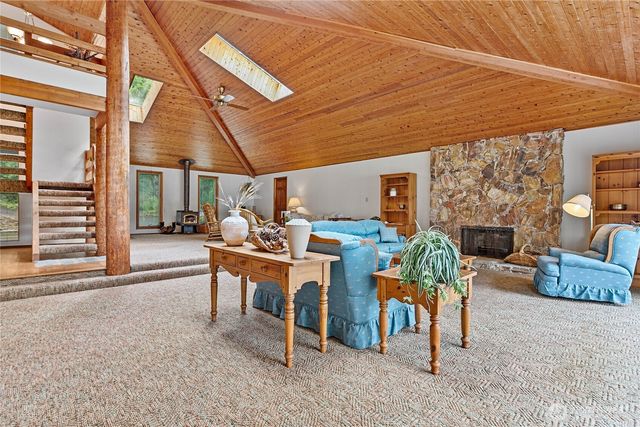 859 E Lake Samish Drive, Bellingham, WA 98229