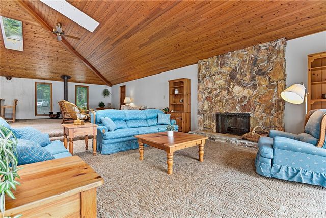 859 E Lake Samish Drive, Bellingham, WA 98229
