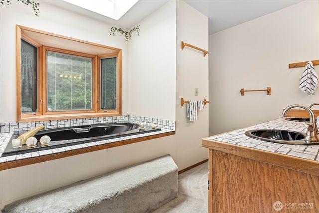 859 E Lake Samish Drive, Bellingham, WA 98229