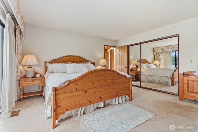 859 E Lake Samish Drive, Bellingham, WA 98229