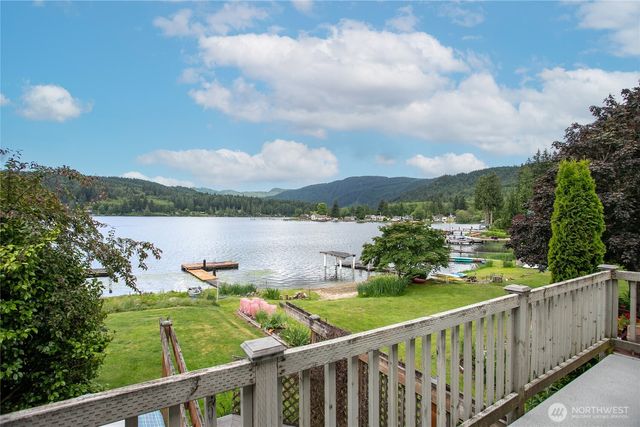 859 E Lake Samish Drive, Bellingham, WA 98229