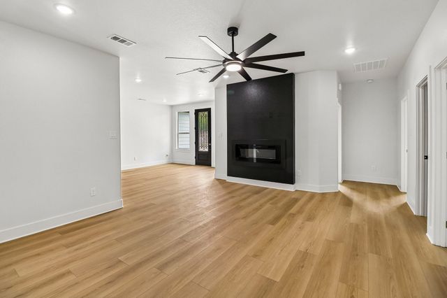 827 Powell Circle, Mesquite, TX 75149