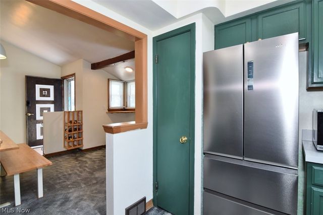 20685 Alameda Parkway, Highland Hills, OH 44128