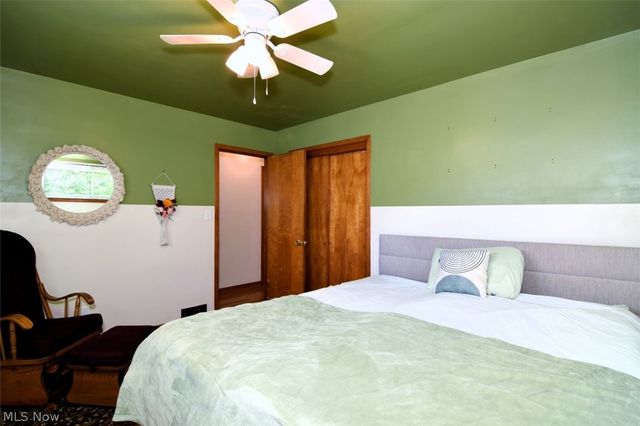 20685 Alameda Parkway, Highland Hills, OH 44128