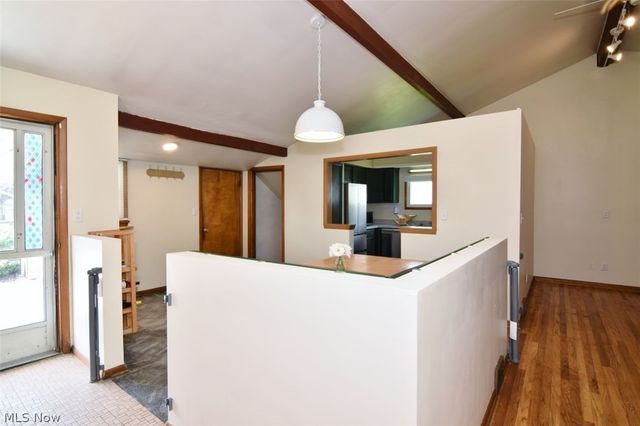20685 Alameda Parkway, Highland Hills, OH 44128