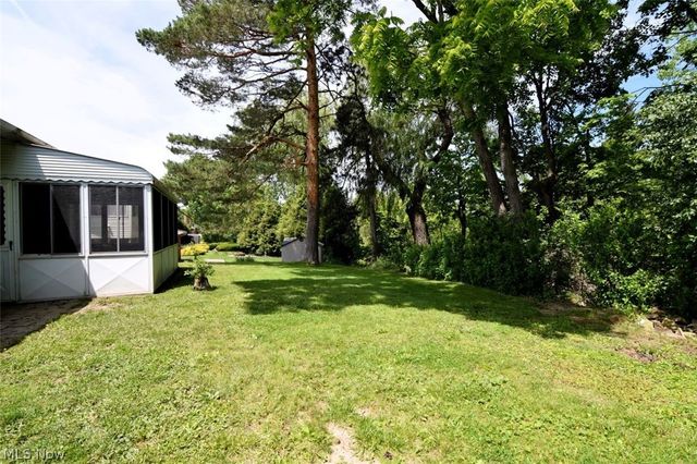 20685 Alameda Parkway, Highland Hills, OH 44128