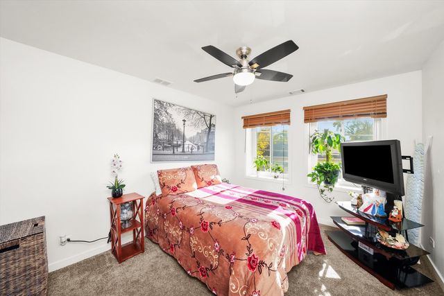 6337 Roosevelt Road 209, Berwyn, IL 60402