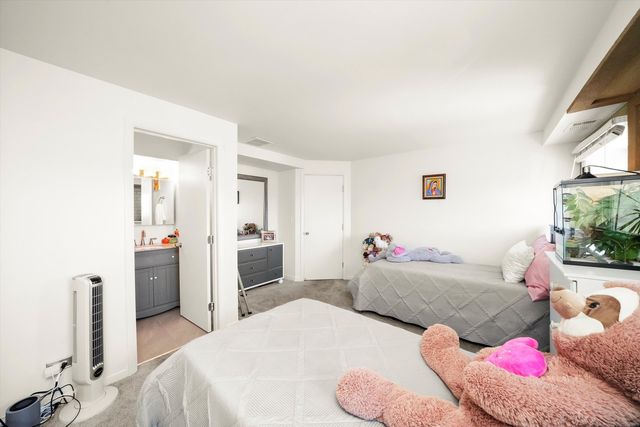6337 Roosevelt Road 209, Berwyn, IL 60402