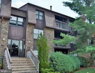 1214 COUNTRY MILL DR, Cranbury, NJ 08512