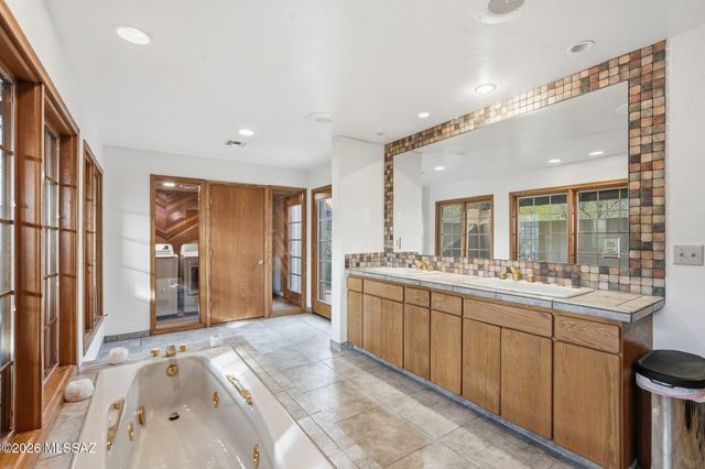 4061 E Camino Montecillo, Tucson, AZ 85718