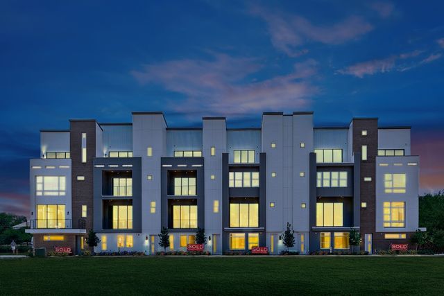 381 E Greenbriar 1402, Dallas, TX 75203