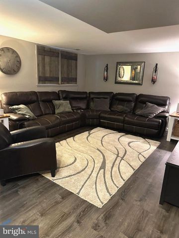 8872 OLDE MILL RUN, Manassas, VA 20110
