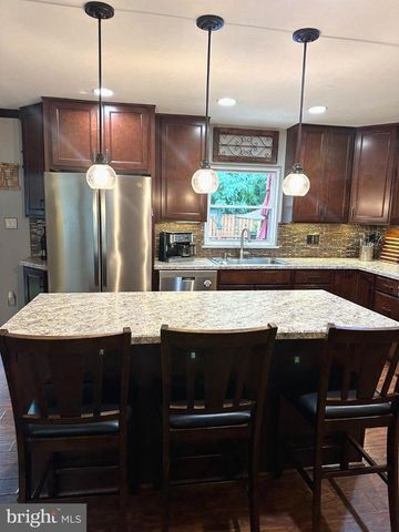 8872 OLDE MILL RUN, Manassas, VA 20110