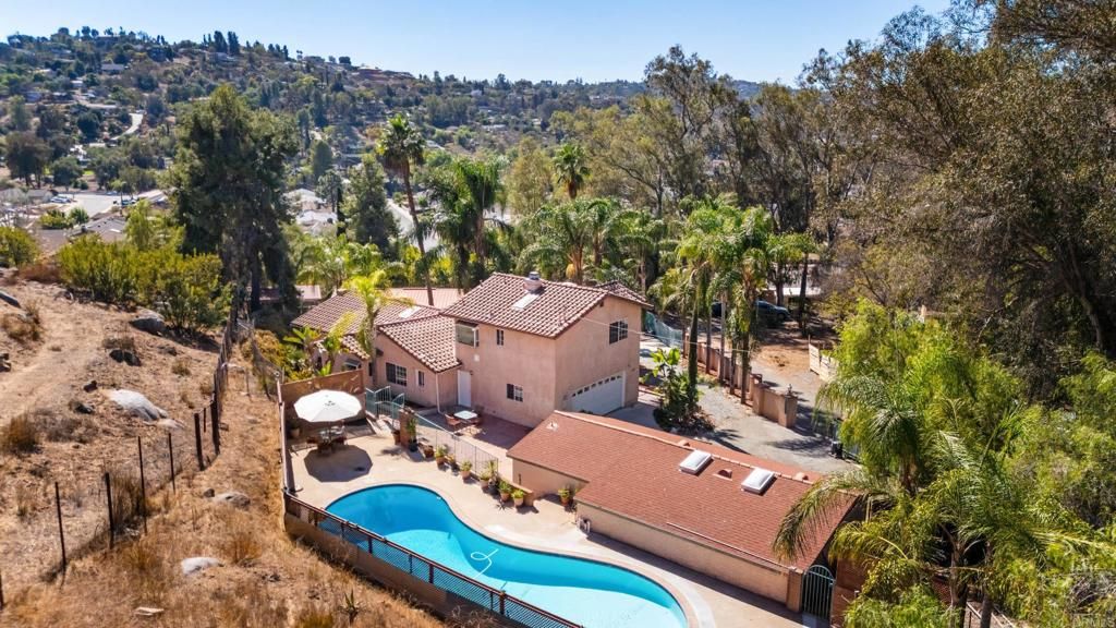 1153 Merritt Dr, El Cajon, CA 92020 — exterior