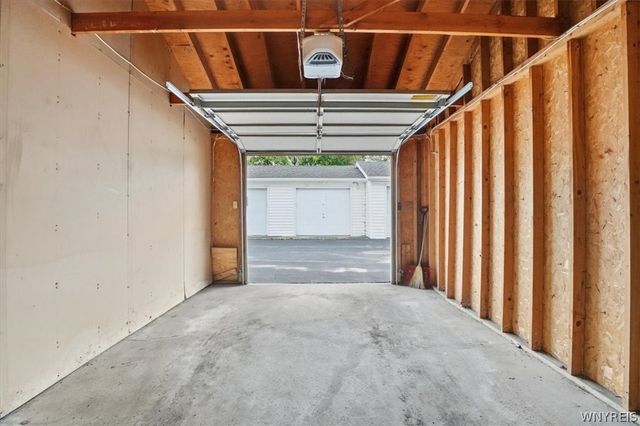 4 Appletree Court 8, Cheektowaga, NY 14227