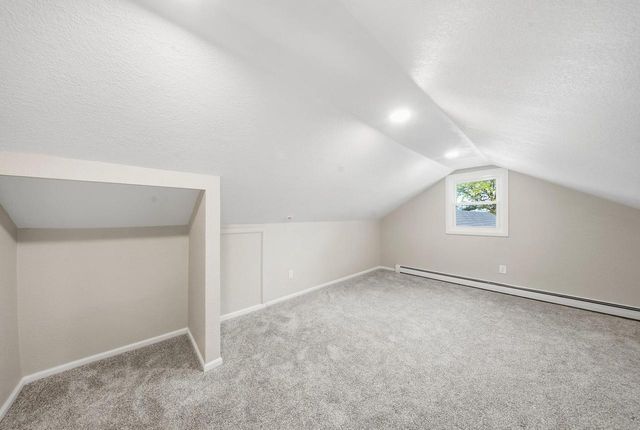 7526 W County Line ROAD, Mequon, WI 53092