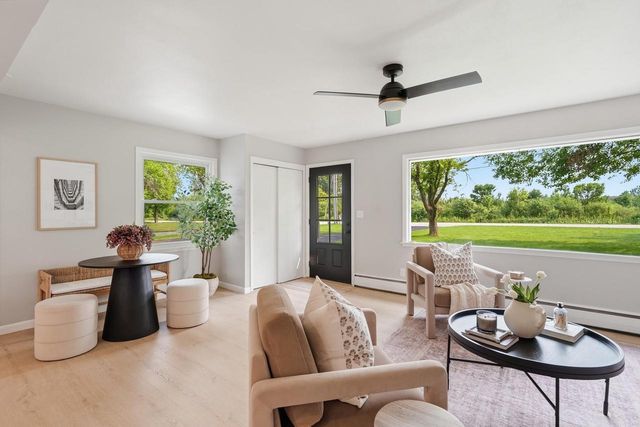 7526 W County Line ROAD, Mequon, WI 53092