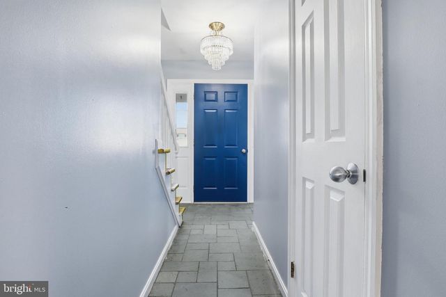 647 CANDLEWYCK RD, Lancaster, PA 17601