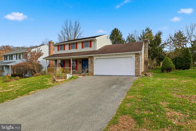 647 CANDLEWYCK RD, Lancaster, PA 17601