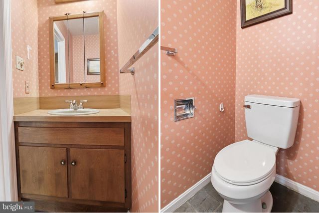 647 CANDLEWYCK RD, Lancaster, PA 17601