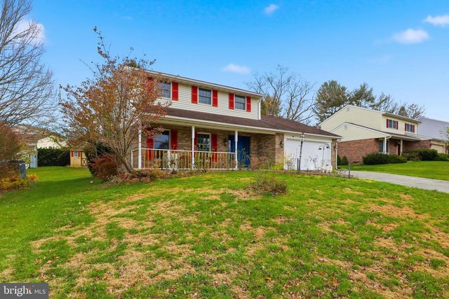 647 CANDLEWYCK RD, Lancaster, PA 17601