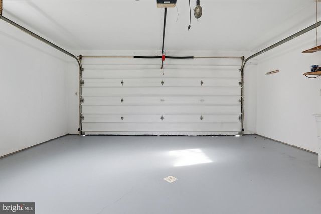 647 CANDLEWYCK RD, Lancaster, PA 17601