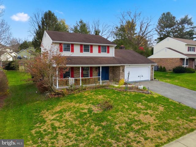 647 CANDLEWYCK RD, Lancaster, PA 17601
