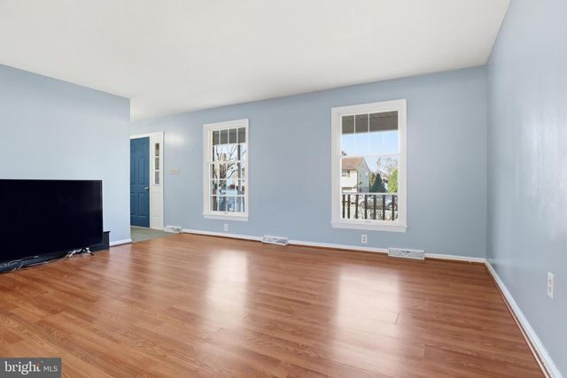 647 CANDLEWYCK RD, Lancaster, PA 17601