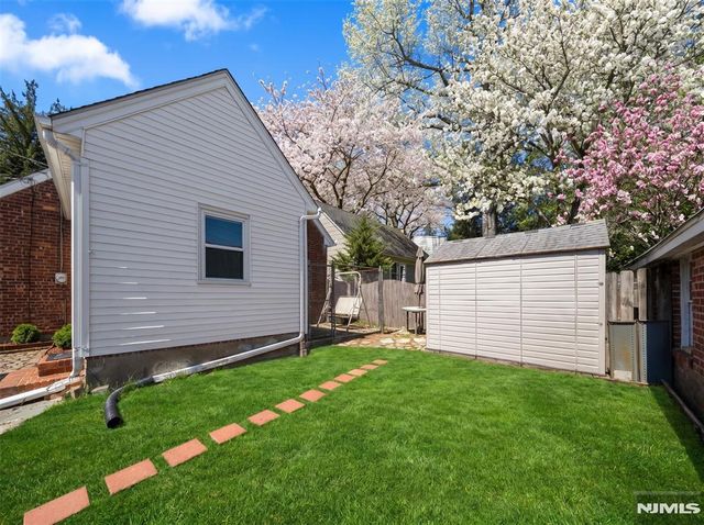 3 Wolcott Road, Dumont, NJ 07628