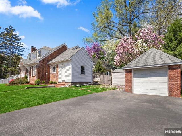 3 Wolcott Road, Dumont, NJ 07628