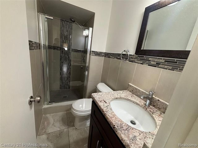 38986 Cottonwood Court, Sterling Heights, MI 48310