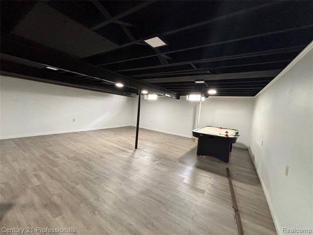 38986 Cottonwood Court, Sterling Heights, MI 48310