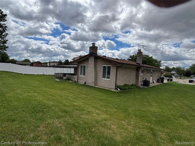 38986 Cottonwood Court, Sterling Heights, MI 48310