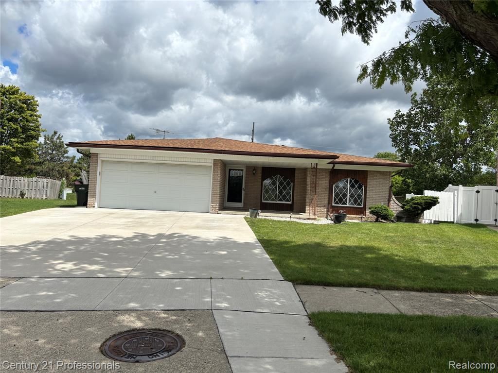 38986 Cottonwood Court, Sterling Heights, MI 48310