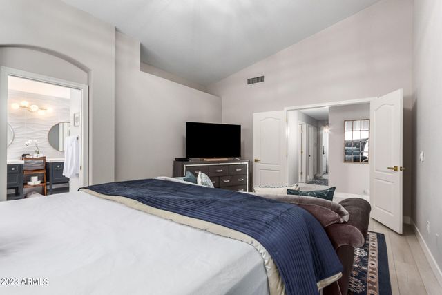 8820 W KINGS Avenue, Peoria, AZ 85382