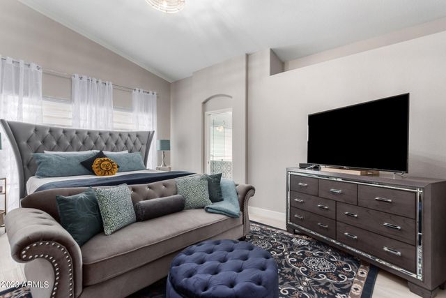 8820 W KINGS Avenue, Peoria, AZ 85382