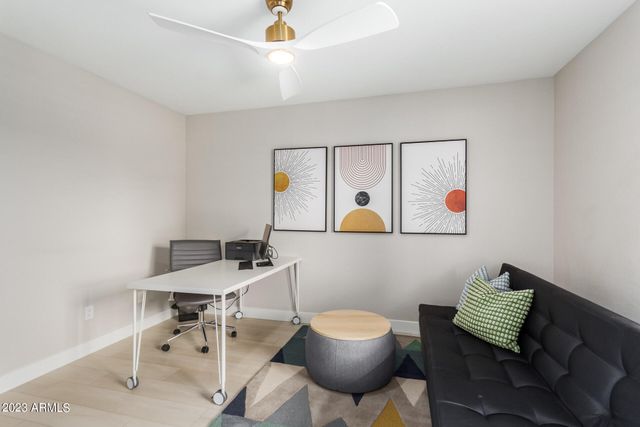 8820 W KINGS Avenue, Peoria, AZ 85382