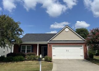 804 Village Place, Loganville, GA 30052