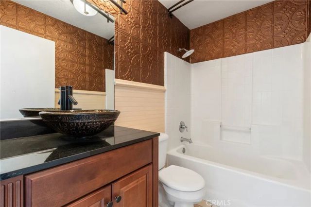 6157 W Avenue J4, Lancaster, CA 93536