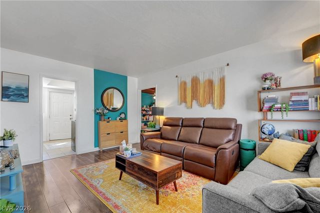 1740 Canosa Avenue, Las Vegas, NV 89104