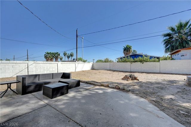 1740 Canosa Avenue, Las Vegas, NV 89104