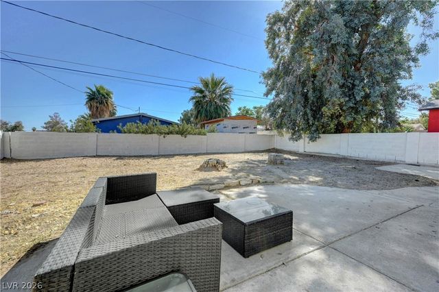 1740 Canosa Avenue, Las Vegas, NV 89104