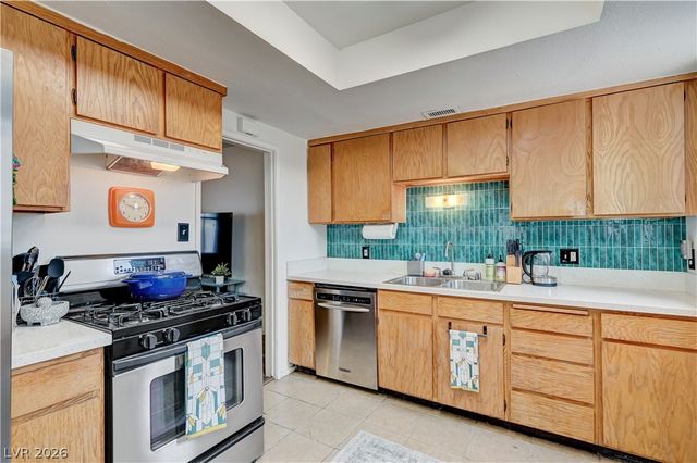 1740 Canosa Avenue, Las Vegas, NV 89104