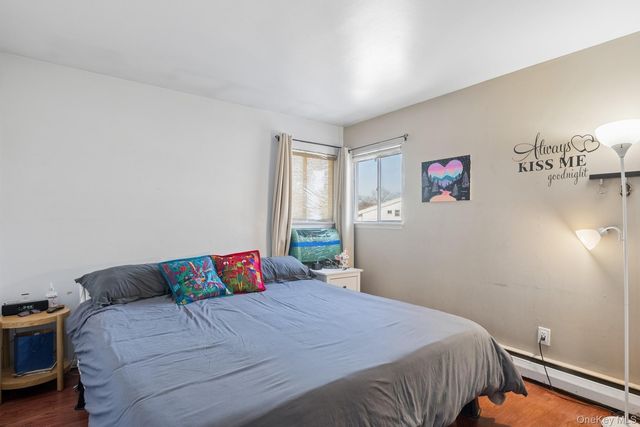 253 W 20th Street, Deer Park, NY 11729