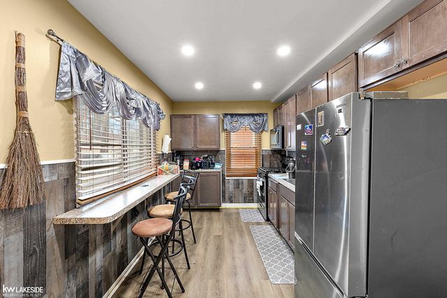 5810 Yorkshire Drive, Detroit, MI 48224