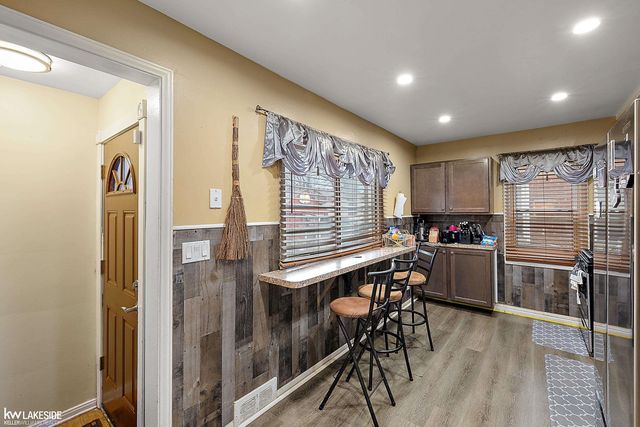 5810 Yorkshire Drive, Detroit, MI 48224